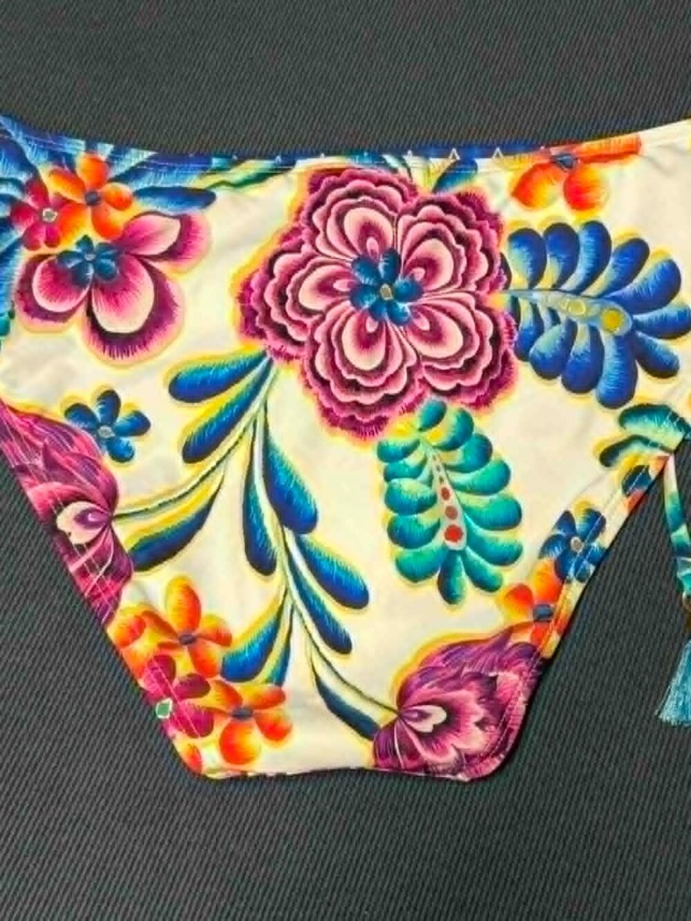 La Blanca Paradiso halter bikini top & bikini bottom Medium - Picture 12 of 13